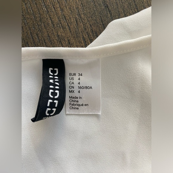 H&M Women's White Blouse - Picture 3 of 3